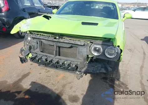 2015 Dodge Challenger R/T z USA, uszkodzony, nr VIN 2C3CDZAT5FH707781